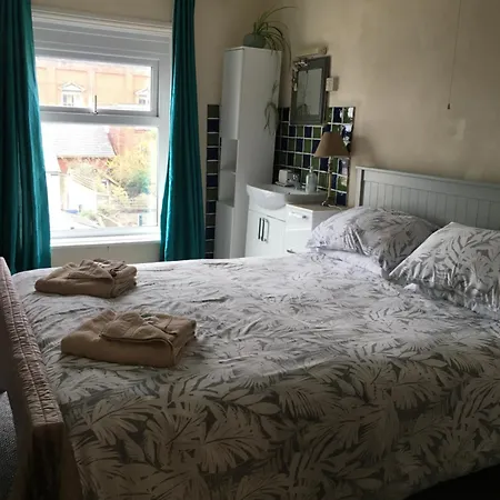 Whitecliff View Bed & Breakfast Sandown Exterior photo