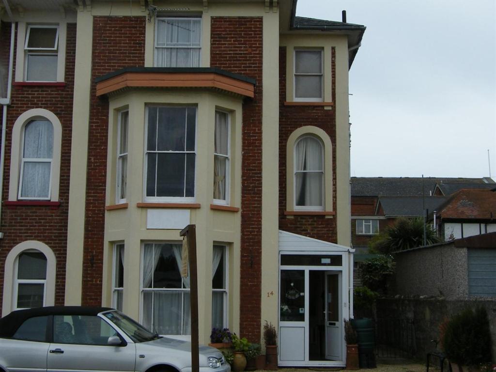 Whitecliff View 3* Sandown